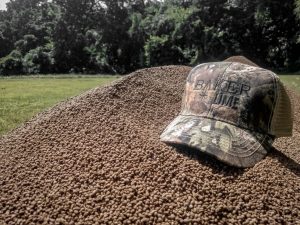 Baker Lime hat with pelletized lime